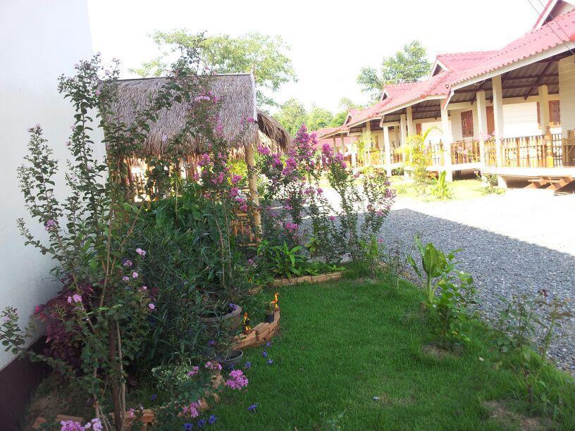 Smile Resort Мае Рим Екстериор снимка