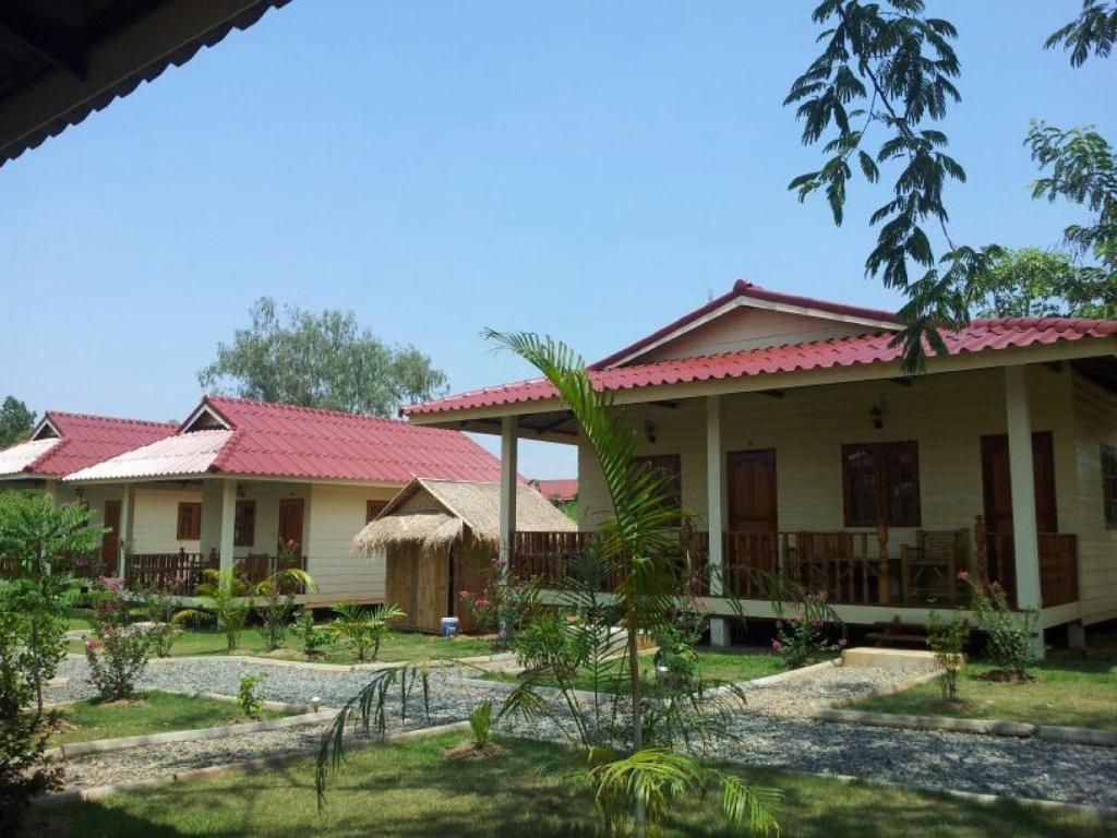 Smile Resort Мае Рим Екстериор снимка