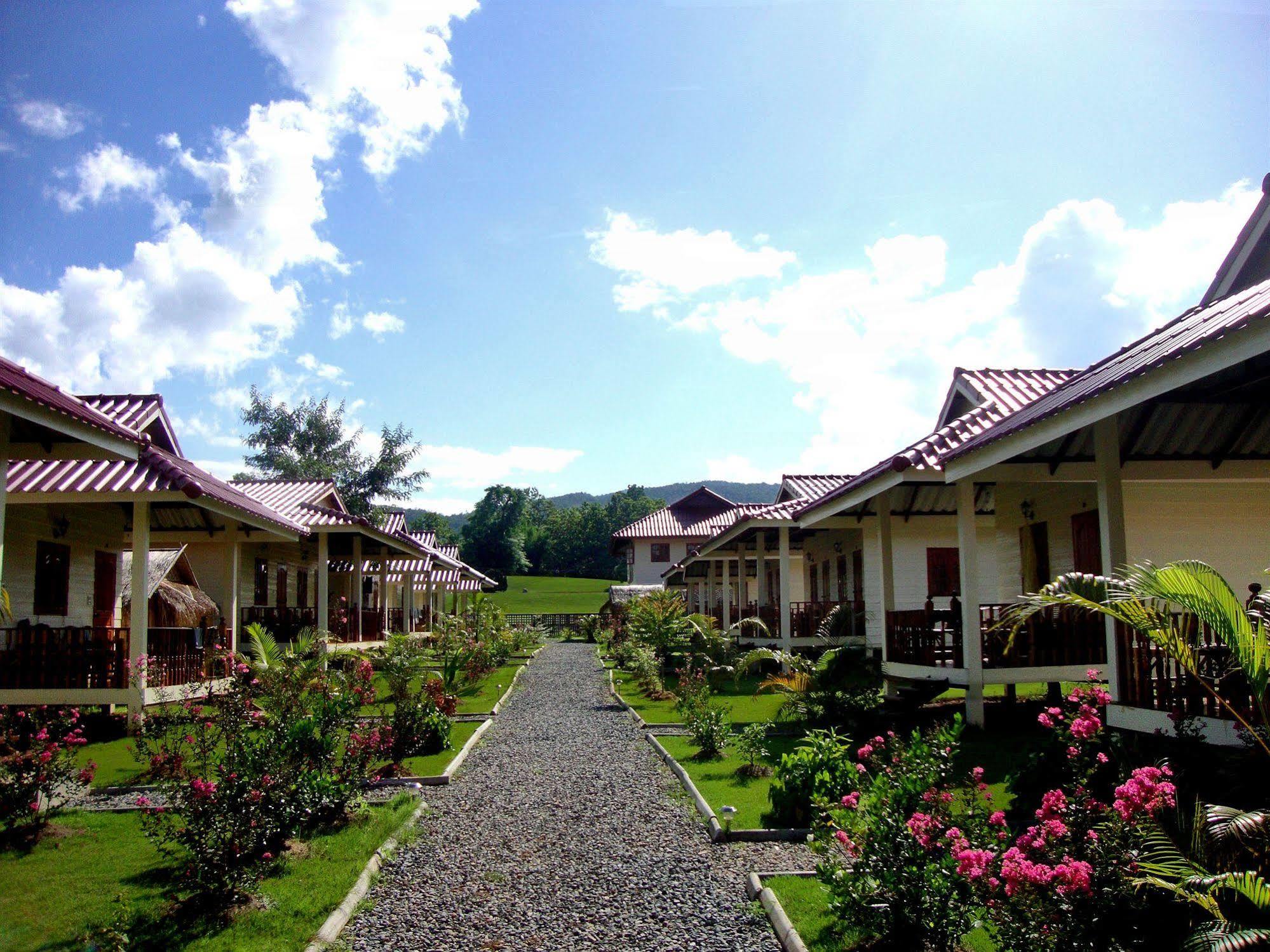 Smile Resort Мае Рим Екстериор снимка